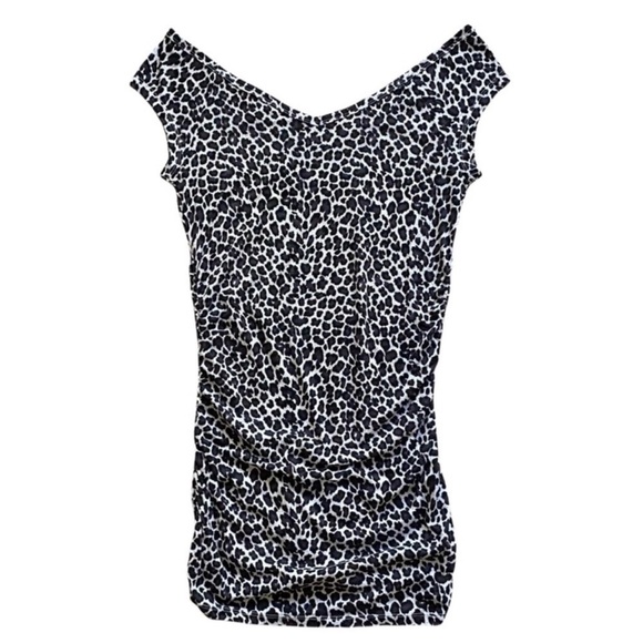 Express Leopard Print V-Neck Cap Sleeve Top Size Small - Picture 2 of 3